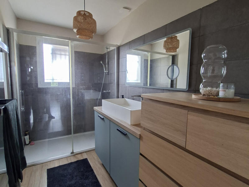 Maison - 85 m² - 3 pièces