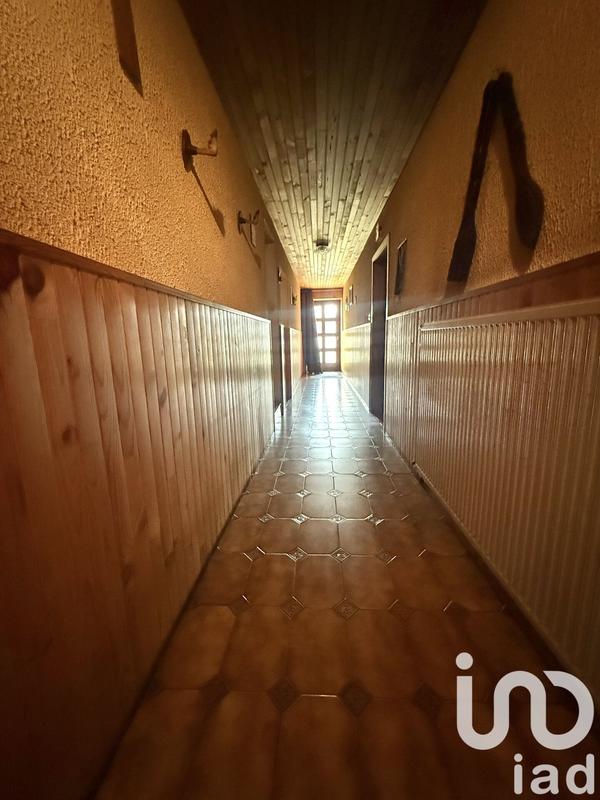 Maison - 179 m² - 9 pièces