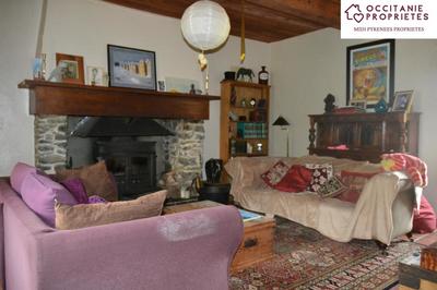 Propriété - 200 m² - 9 pièces