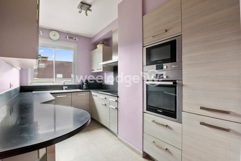 Appartement - 141 m² - 7 pièces