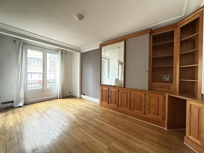 Appartement ancien - 108 m² - 5 pièces