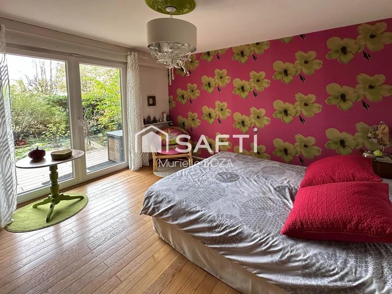 Appartement - 104 m² - 4 pièces