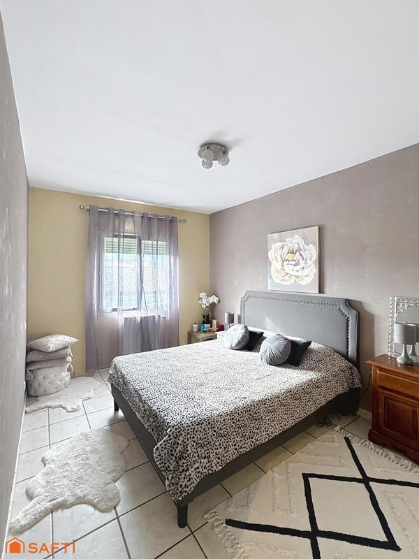 Maison - 176 m² - 8 pièces