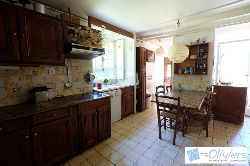 Maison - 199 m² - 8 pièces