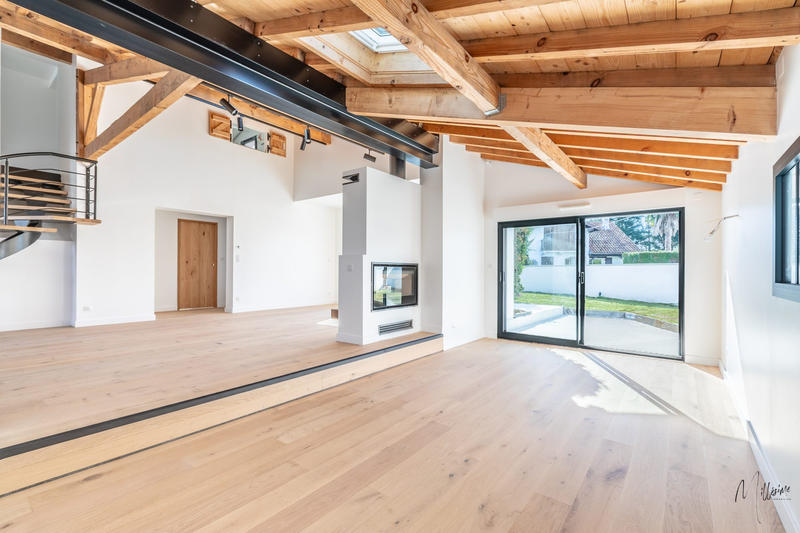 Maison - 165 m² - 6 pièces