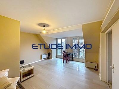 Studio - 32 m² - 3 pièces