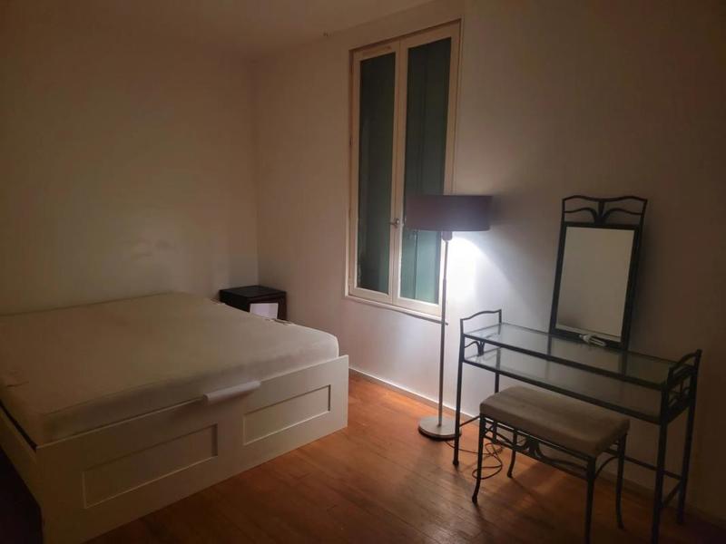 Appartement - 98 m² - 6 pièces