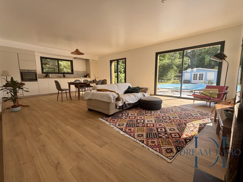 Maison - 183 m² - 5 pièces