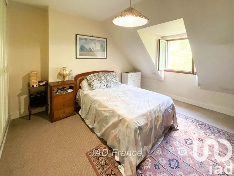 Maison - 232 m² - 9 pièces