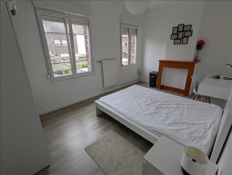 Appartement - 100 m² - 5 pièces