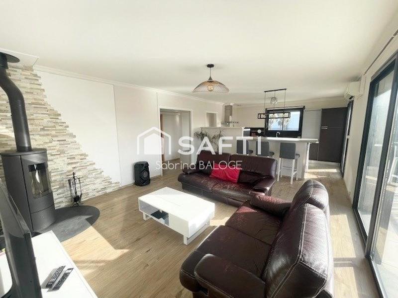 Maison - 113 m² - 8 pièces