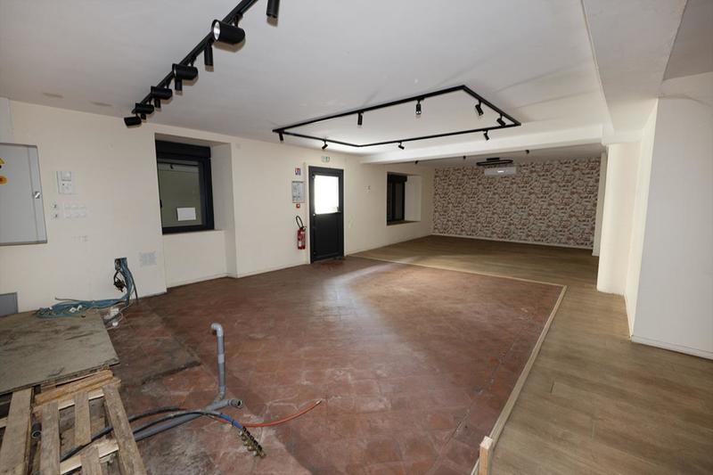 Maison - 860 m² - 21 pièces