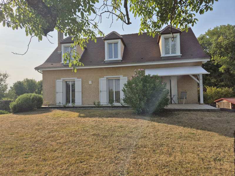 Maison - 138 m² - 6 pièces