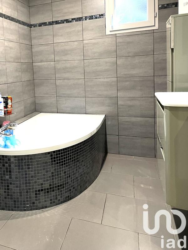 Maison - 132 m² - 8 pièces