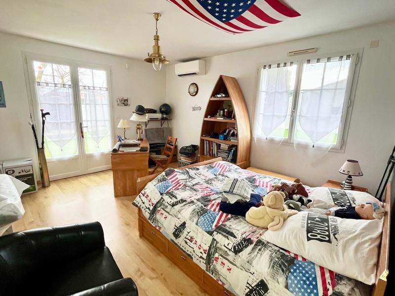 Maison - 216 m² - 6 pièces