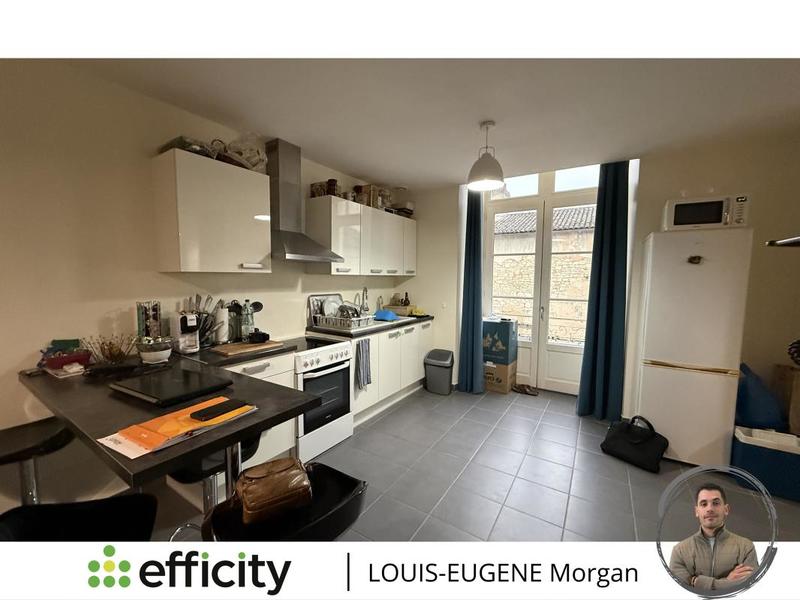 Immeuble - 150 m² - 10 pièces