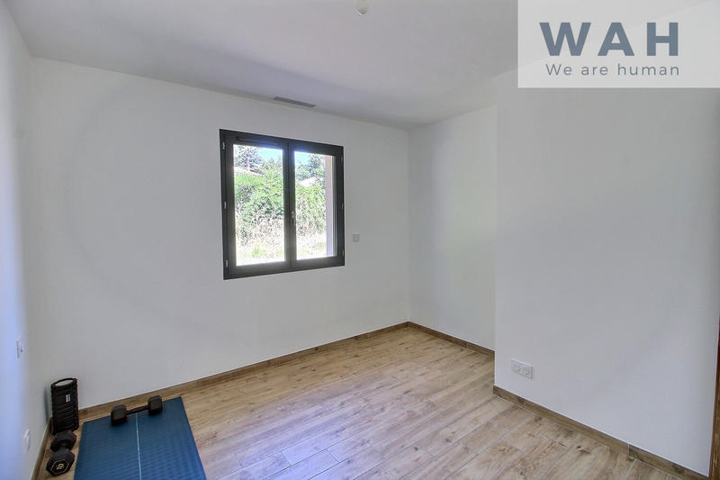 Villa - 95 m² - 4 pièces