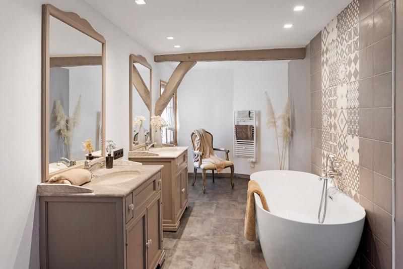 Maison - 198 m² - 7 pièces