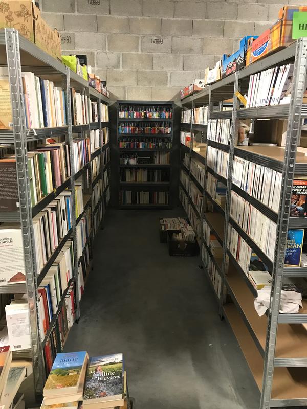 Foire aux livres, Cd, Dvd, Vinyles et cartes Pokemon