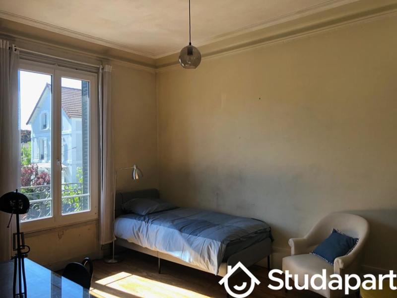 Chambre - 14 m² - 1 pièce