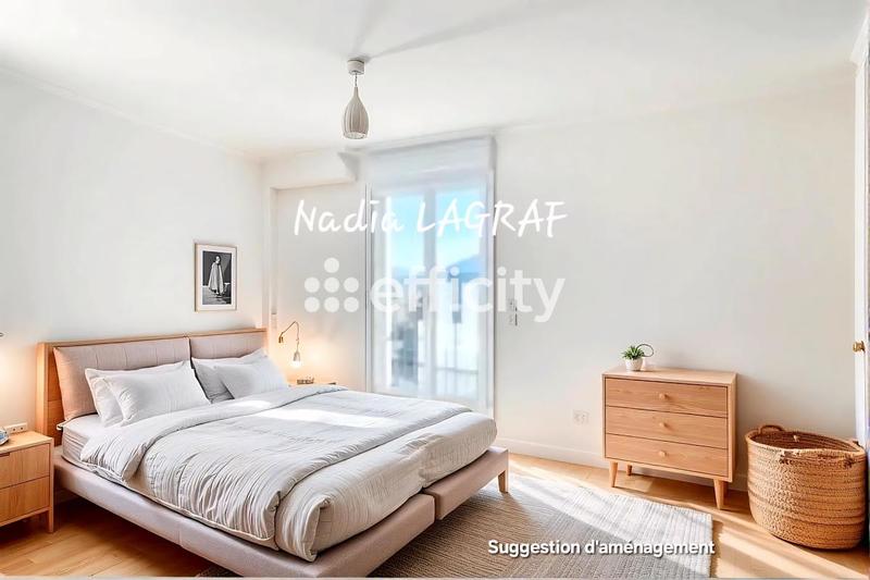 Appartement - 121 m² - 6 pièces