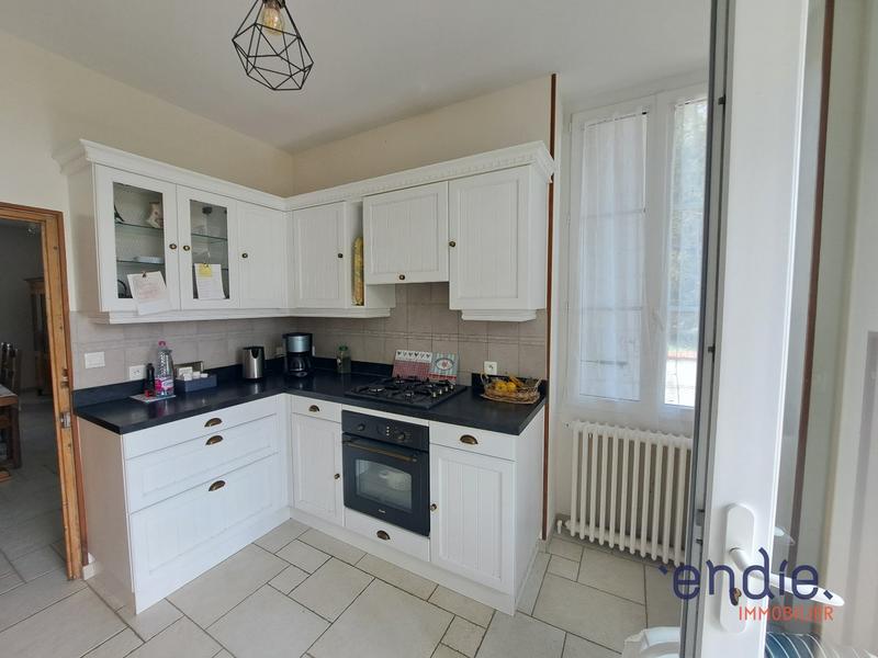 Maison - 177 m² - 7 pièces