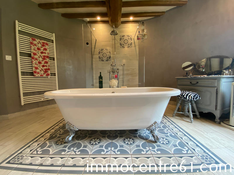 Maison - 160 m² - 6 pièces