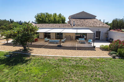 Mas - 700 m² - 20 pièces