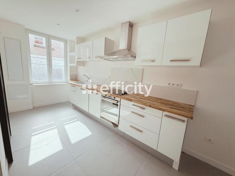 Maison - 84 m² - 4 pièces