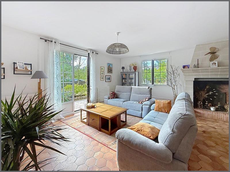 Maison - 253 m² - 10 pièces