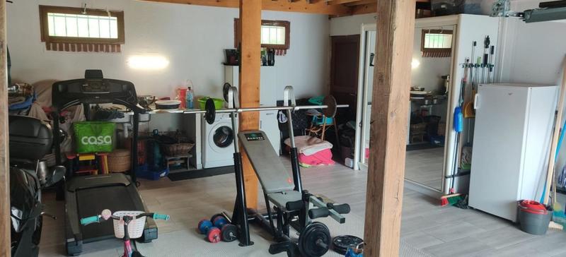 Maison - 236 m² - 7 pièces