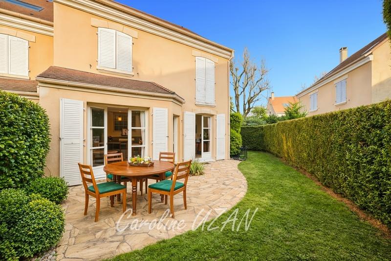 Maison - 165 m² - 6 pièces