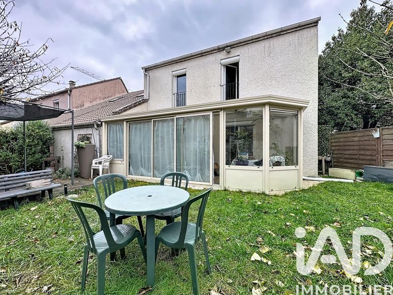 Maison - 110 m² - 6 pièces