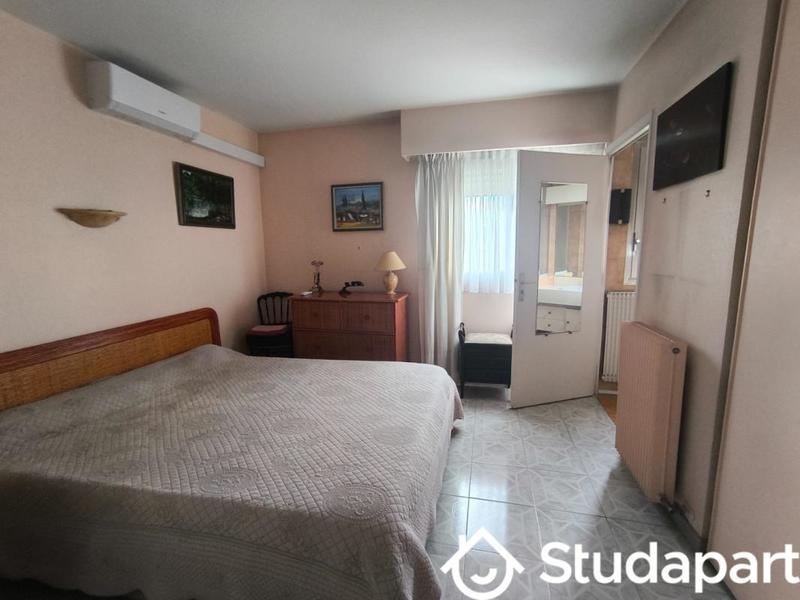 Appartement - 90 m² - 4 pièces