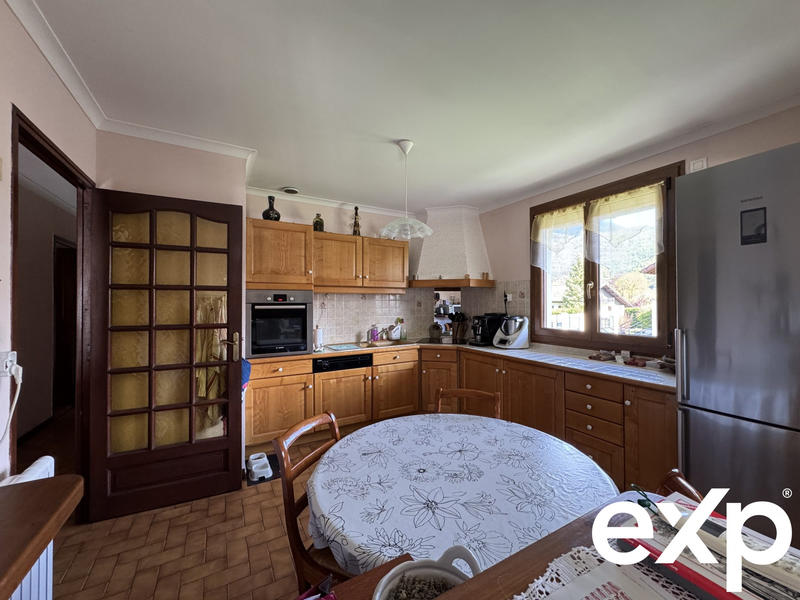 Maison - 182 m² - 7 pièces