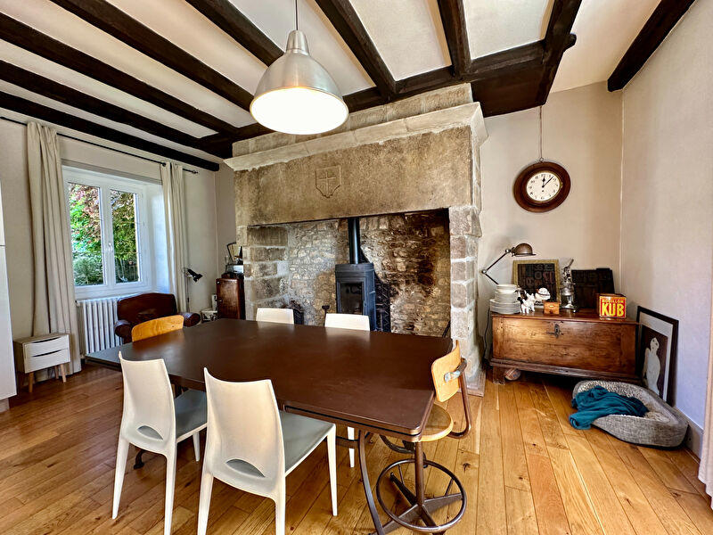 Maison bourgeoise - 415 m² - 11 pièces