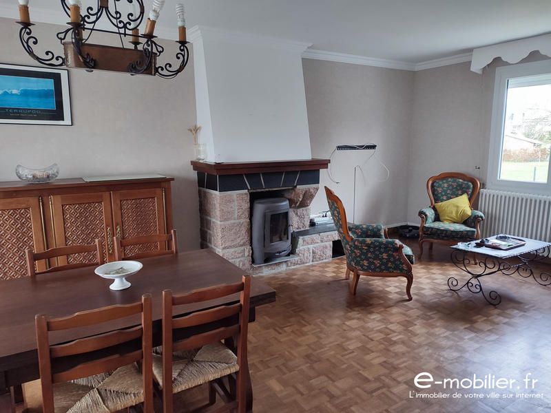 Maison - 120 m² - 8 pièces