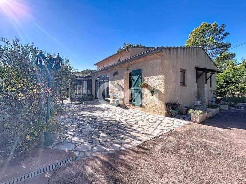 Villa - 174 m² - 4 pièces