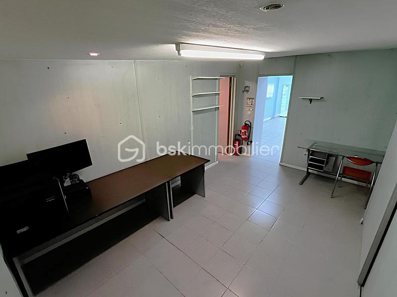 Local commercial - 71 m² - 3 pièces