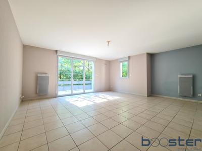 Appartement ancien - 72 m² - 3 pièces