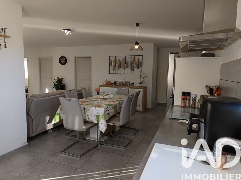 Maison - 98 m² - 4 pièces