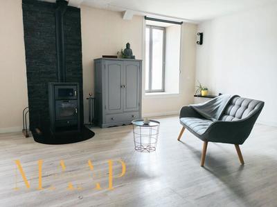 Corps de ferme - 185 m² - 9 pièces