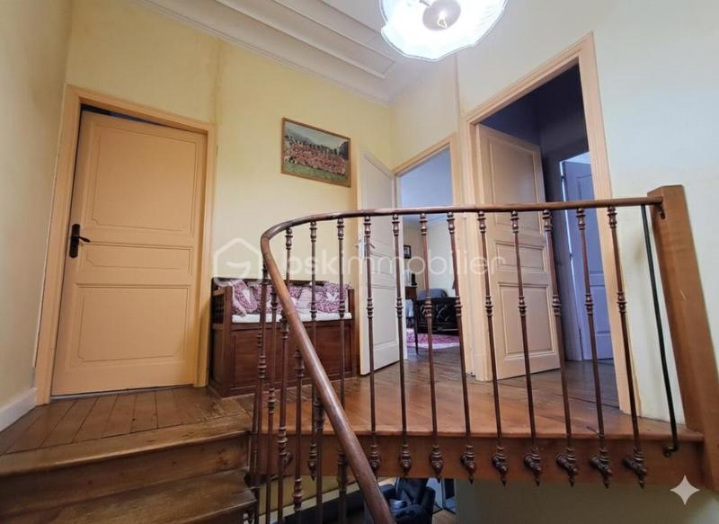 Demeure - 139 m² - 6 pièces