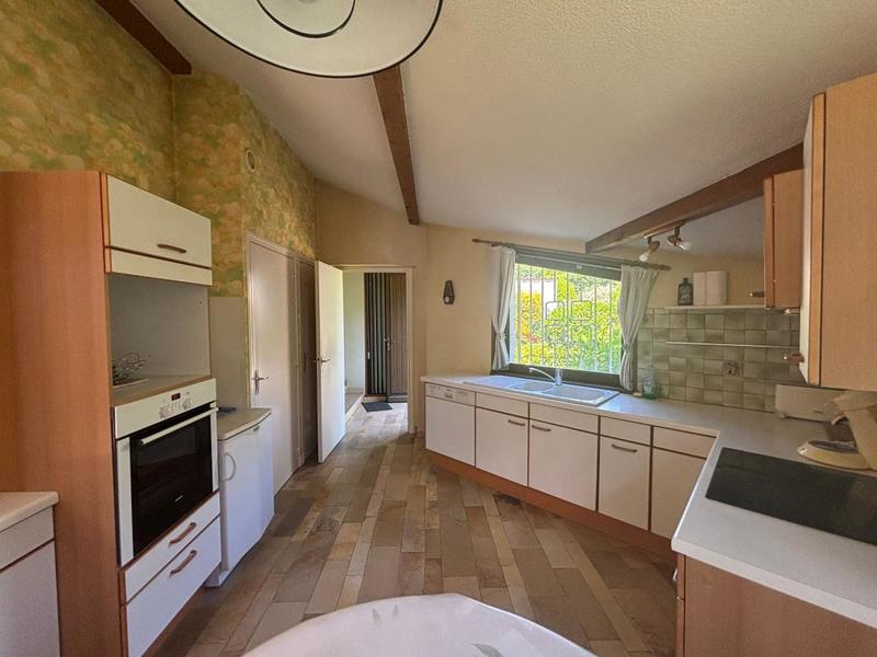 Maison - 199 m² - 5 pièces