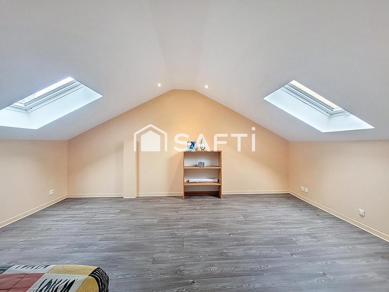 Maison - 207 m² - 6 pièces