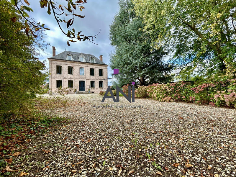 Maison - 205 m² - 9 pièces