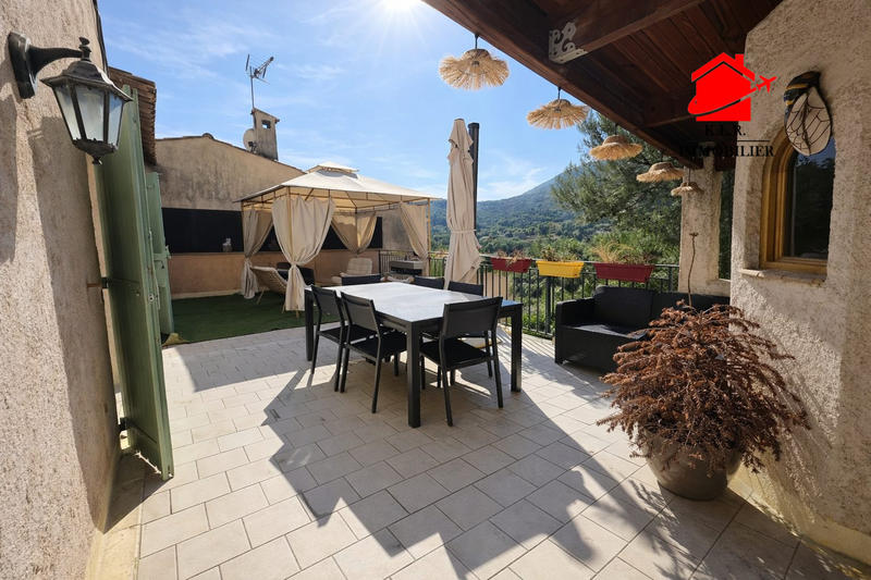 Maison - 175 m² - 5 pièces
