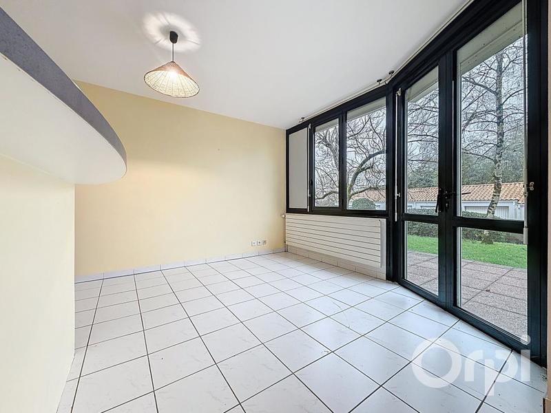 Studio - 36 m² - 1 pièce