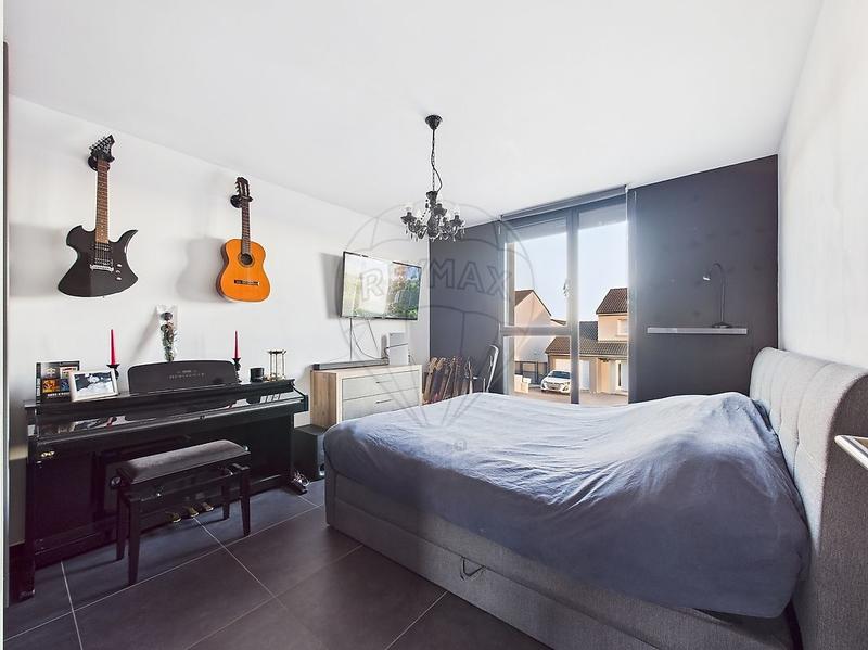 Maison - 141 m² - 6 pièces