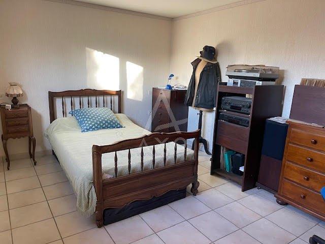 Villa - 140 m² - 5 pièces